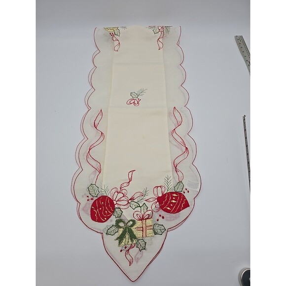 Christmas Embroidered Table Runner Bulbs & Packages Scalloped Edge 70" - Picture 1 of 11